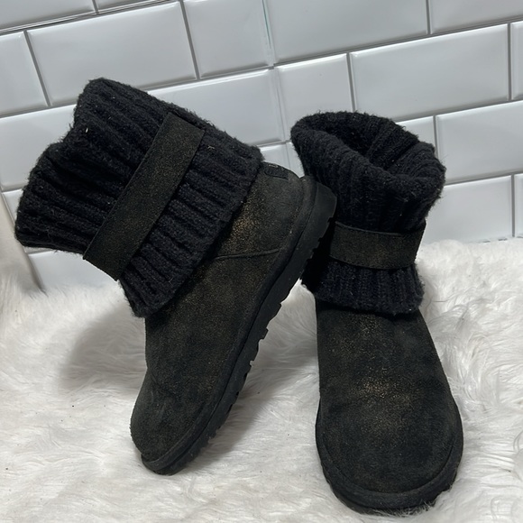 UGG CAMBRIDGE Women's Black Metallic Ankle Boots size 6 - Picture 4 of 11